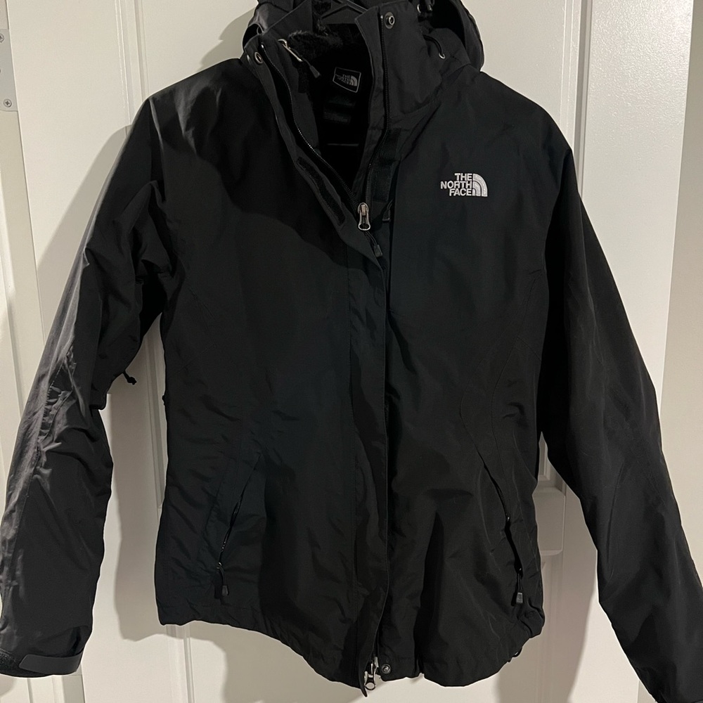 Women’s North Face 3 in 1 ski and winter coat!!!!